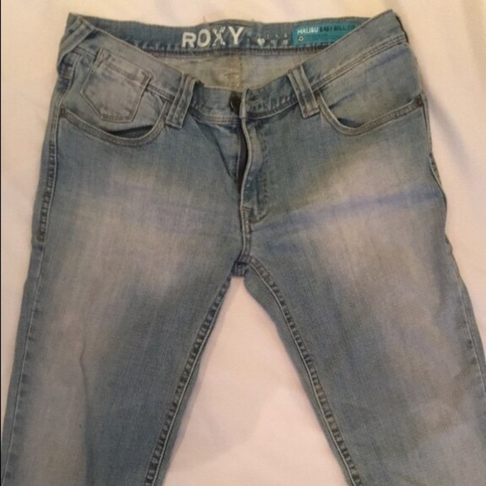 Roxy Women’s Jeans, Malibu Baby Bell Fit, size 9